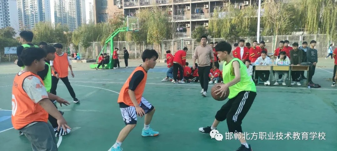 邯郸北方汽修学校篮球比赛